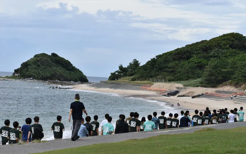 自由発想法のために海へ